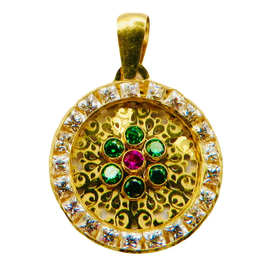 Colgante de oro 18K con grabado calado y circonitas, 13mm.